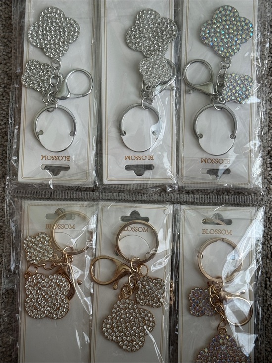 Accessories - Rhinestone Clover Keychain Charm - Silver & Gold Options NWT